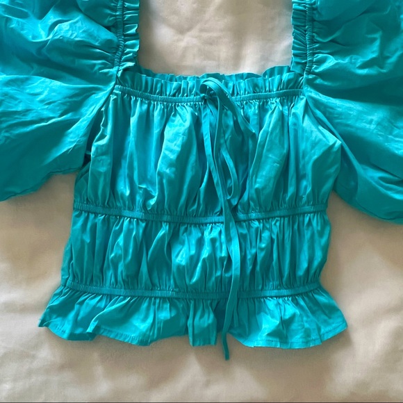 NEW UK BRAND SEXY CROP TOP WITH PUFF SLEEVES - Picture 2 of 5